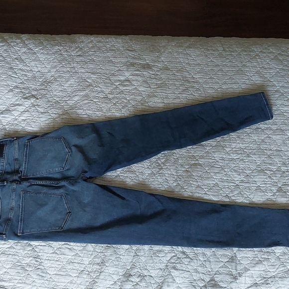 Abercrombie Skinny Jeans - Picture 3 of 3